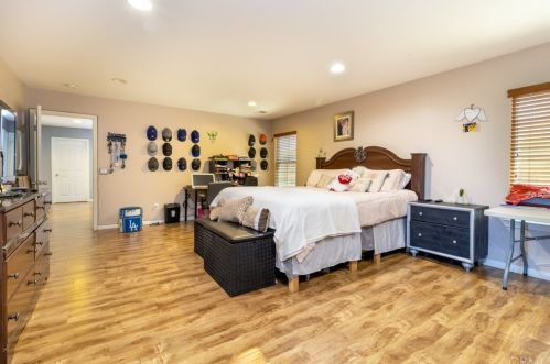 19515 Palomar St, Lake Elsinore CA  92530-6393 exterior