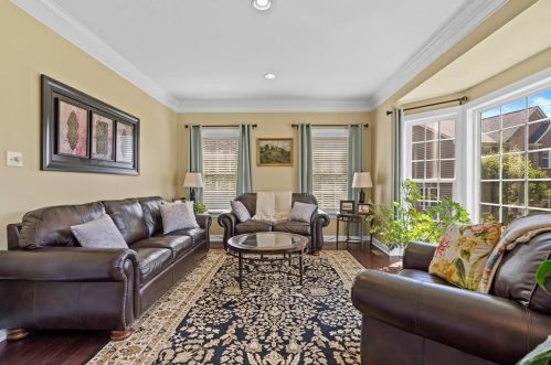 1435 Mystic Valley Dr, Sewickley PA  15143-8872 exterior