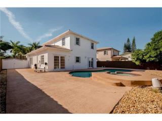 13831 28th St, Miami, FL 33175-6612