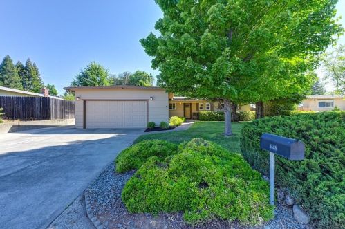 3425 Margaret Dr, Loomis, CA 95650-8603