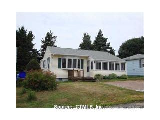 47 Uncas Rd, Clinton, CT 06413-2341