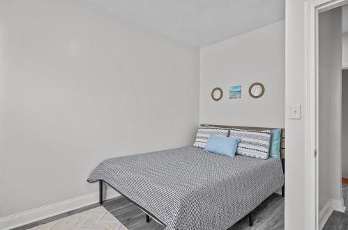 181 Mount Pleasant Ave, Providence RI  02908-3917 exterior