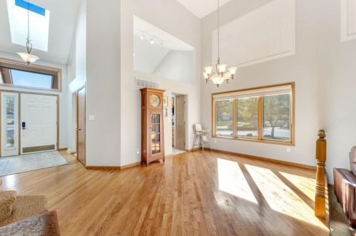 647 Brookside Dr, Crown Point IN  46307-4369 exterior