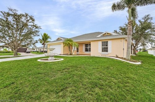 1014 10th Ln, Cape Coral, FL 33909-1401