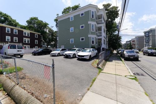 373 Ctr St, Boston MA exterior