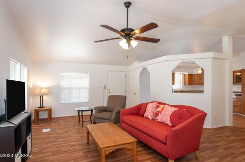 1273 Wabash St, Tucson, AZ 85705-1437