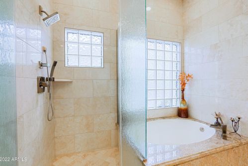 6860 Amber Sun Dr, Scottsdale AZ 85266-7034 exterior