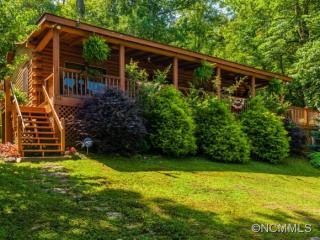 114 Old Stoneledge Rd, Hendersonville, NC 28792-8789