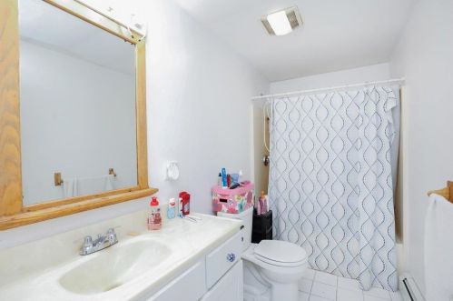 67 Butler St, Salem NH  03079-3940 exterior