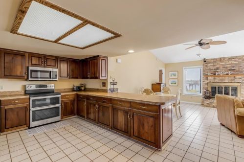 1905 Riverside Dr, Edgewater FL 32141-3602 exterior