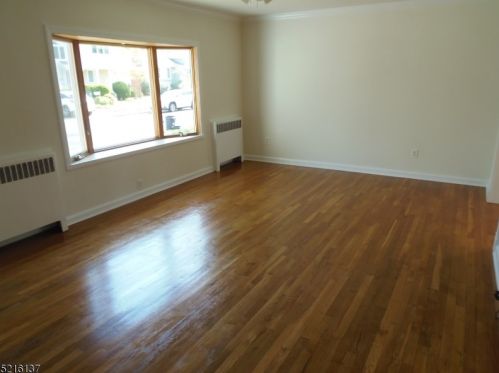 135 Hawthorne Ave, Springfield NJ  07081-2205 exterior