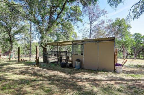 23239 Soili Rd, Grass Valley CA  95949-7620 exterior