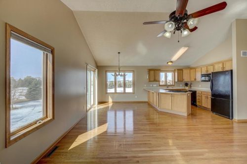 1452 142nd St, New Johannesburg WI  54017-6645 exterior