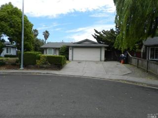 585 Silverado Cir, Fairfield, CA 94534-6818