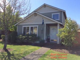 8131 Trimble Ln, Olympia, WA 98501-6882