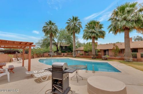 333 Alvernon Way, Tucson AZ  85711-4180 exterior