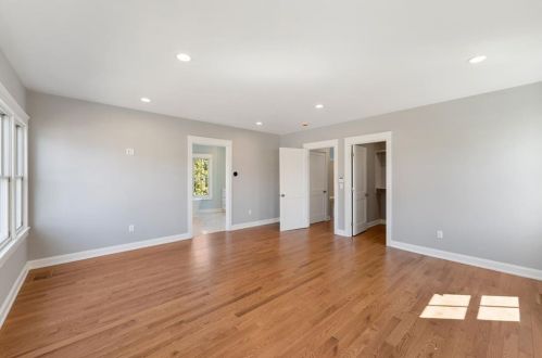 110 Boon St, South Kingstown RI  02882-3655 exterior