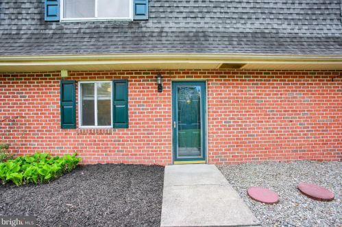 34 Glenview Cir, Siddonsburg, PA 17019-8832