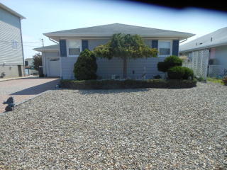 127 Southview Dr, Bricktown, NJ 08723-7545