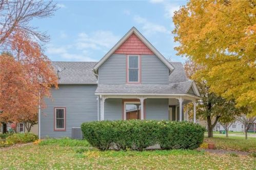 117 Walnut St, Ankeny, IA 50023-3036