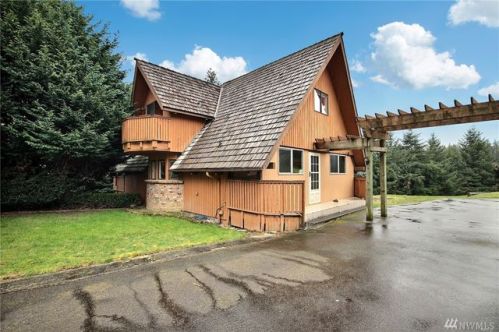 9016 138th St, Snohomish, WA 98296-8731