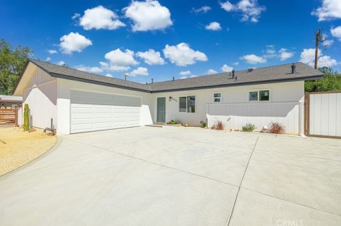45522 Andale Ave, Lancaster, CA 93535-2032