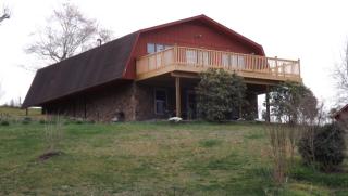 104 Nelson St, Harrogate, TN 37752-7605