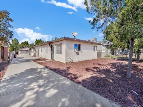6962 Glasgow Ave, San Bernardino, CA 92404-6326