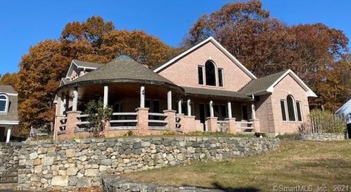 879 Spindle Hill Rd, Waterbury, CT 06716-1234