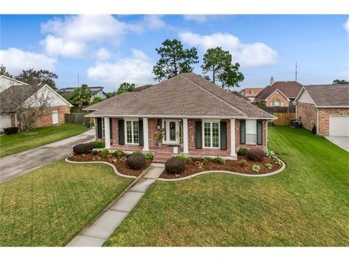 1301 Lake Louise Dr, Gretna, LA 70056-8344