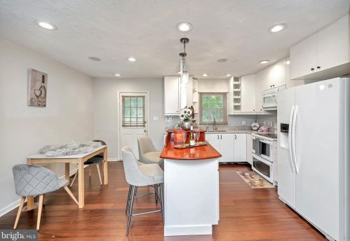 6103 Windsor Dr, Fredericksburg VA  22407-5036 exterior