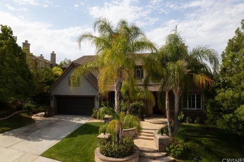 24248 Palo Verde Dr, Santa Clarita, CA 91354-1553