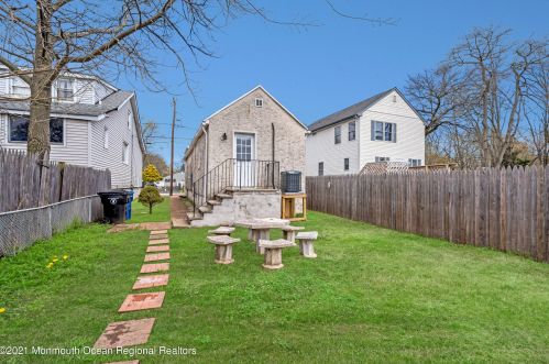 241 Bray Ave, Middletown NJ  07748-5432 exterior