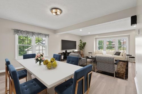 104 Cherry Blossom Cir, Beaver Falls, PA 15010-8472