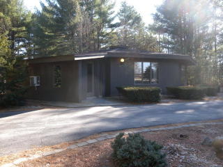 15 Rounds Dr, Peru, NY 12972-5403