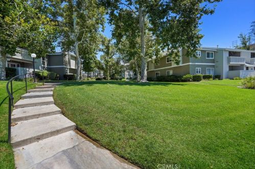 27645 Susan Beth Way, Santa Clarita, CA 91350-1782