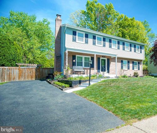 13210 Nickleson Dr, Woodbridge VA  22193-4123 exterior