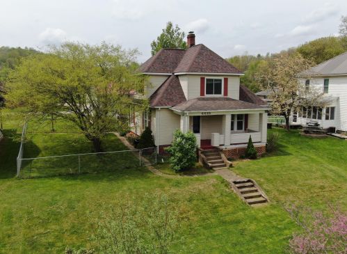 6615 Ceramic Rd, Crooksville, OH 43731-9419