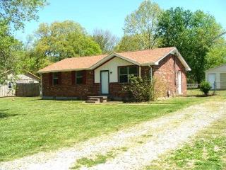 1032 Britton Springs Rd, Clarksville, TN 37042-3221