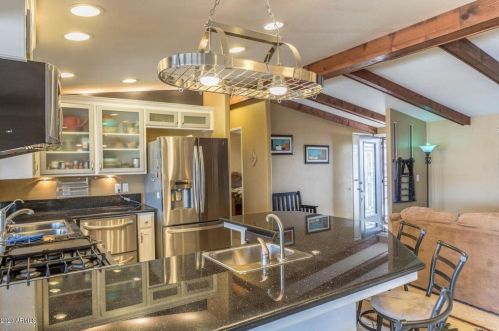 9418 Hilltop Dr, Parker, AZ 85344-7021
