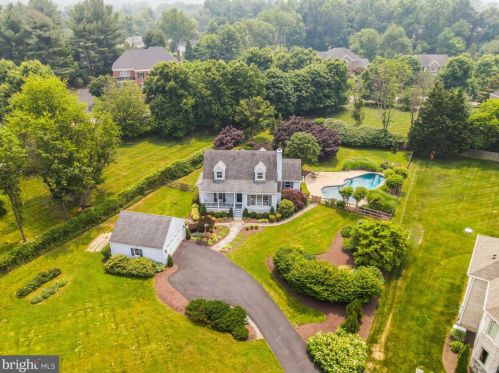 10891 Georgetown Pike, Great Falls, VA 22066-1603