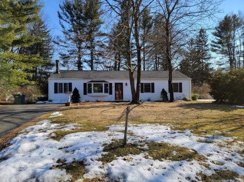 56 Curtis Rd, Glastonbury, CT 06033-2904