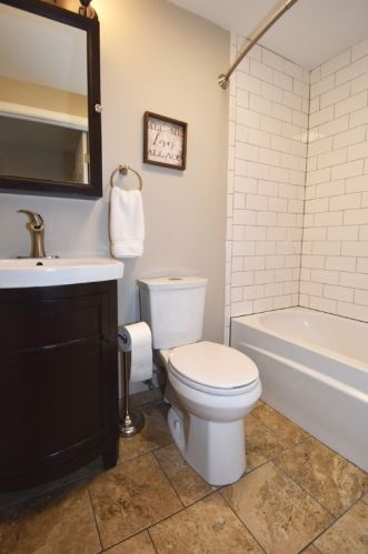 4669 Marina Dr, Whitaker PA  15120-2981 exterior