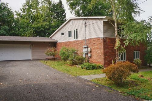 30 Milland Dr, Northport, NY 11768-2835