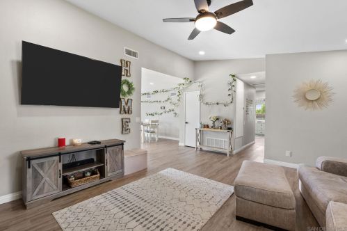 2109 Craig Ct, Lemon Grove CA  91945-4237 exterior