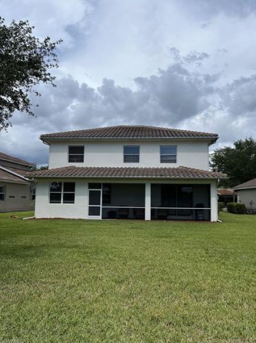 1926 Par Dr, Naples, FL 34120-0513