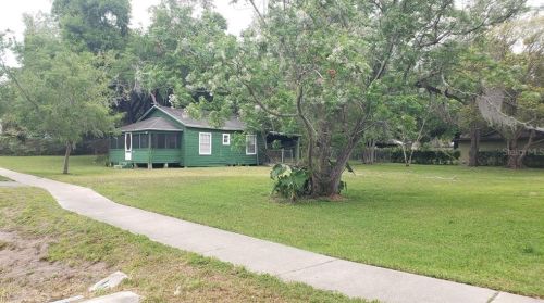 14040 21st St, Dade City, FL 33525-3914