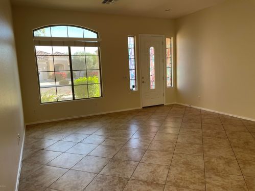 8800 Hayward Ave, Glendale AZ  85305-3969 exterior