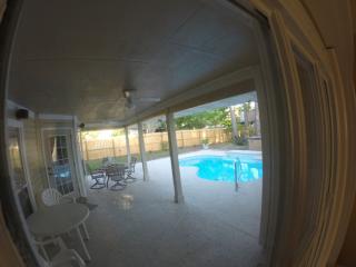 4318 Shallow Lake Dr, Jacksonville, FL 32258-4185