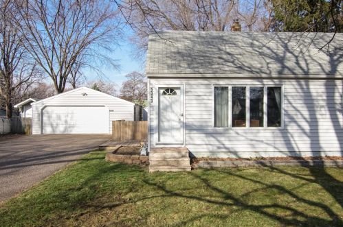 5343 Clifton Dr, Saint Paul, MN 55112-4748